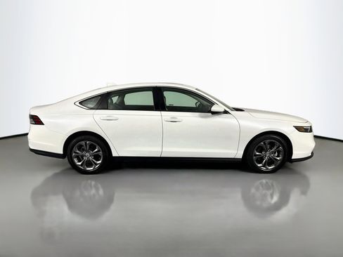Certified 2024 Honda Accord EX image 4