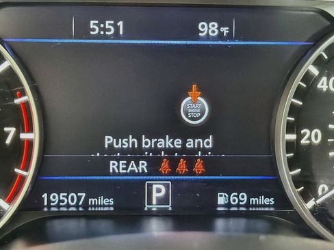 Used 2023 Nissan Altima 2.5 SV w/ SV Premium Package FWD image 18