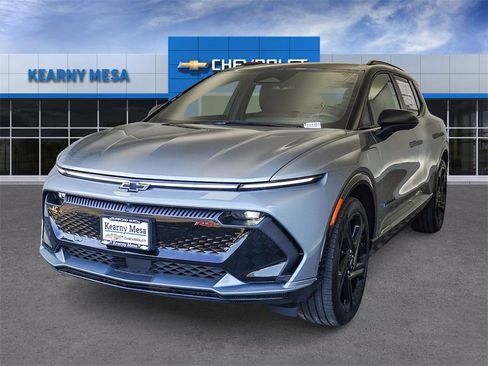 New 2026 Chevrolet Equinox EV RS image 3