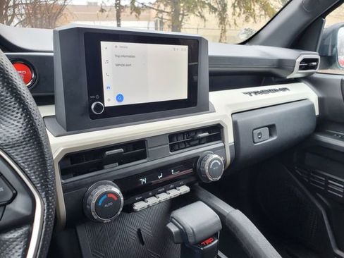 Used 2024 Toyota Tacoma TRD Off-Road image 24