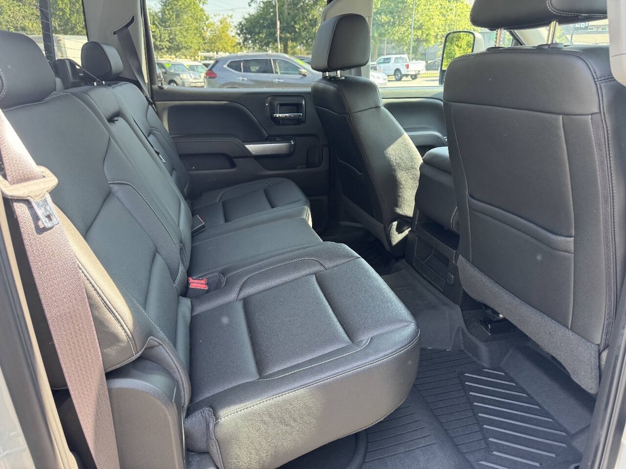 Used 2017 Chevrolet Silverado 1500 LT w/ All Star Edition AWD/4WD image 12