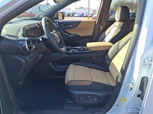 New 2026 Chevrolet Equinox ACTIV w/ Convenience Package III image 11