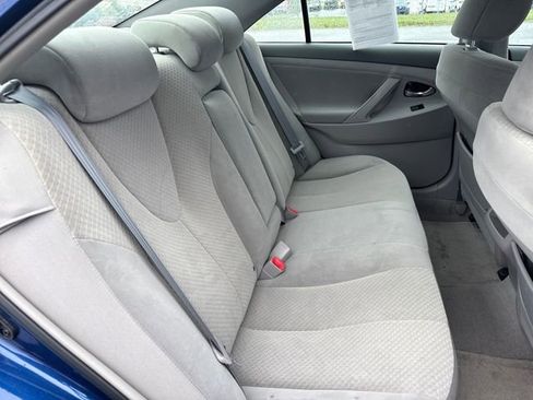 Used 2007 Toyota Camry LE FWD image 14