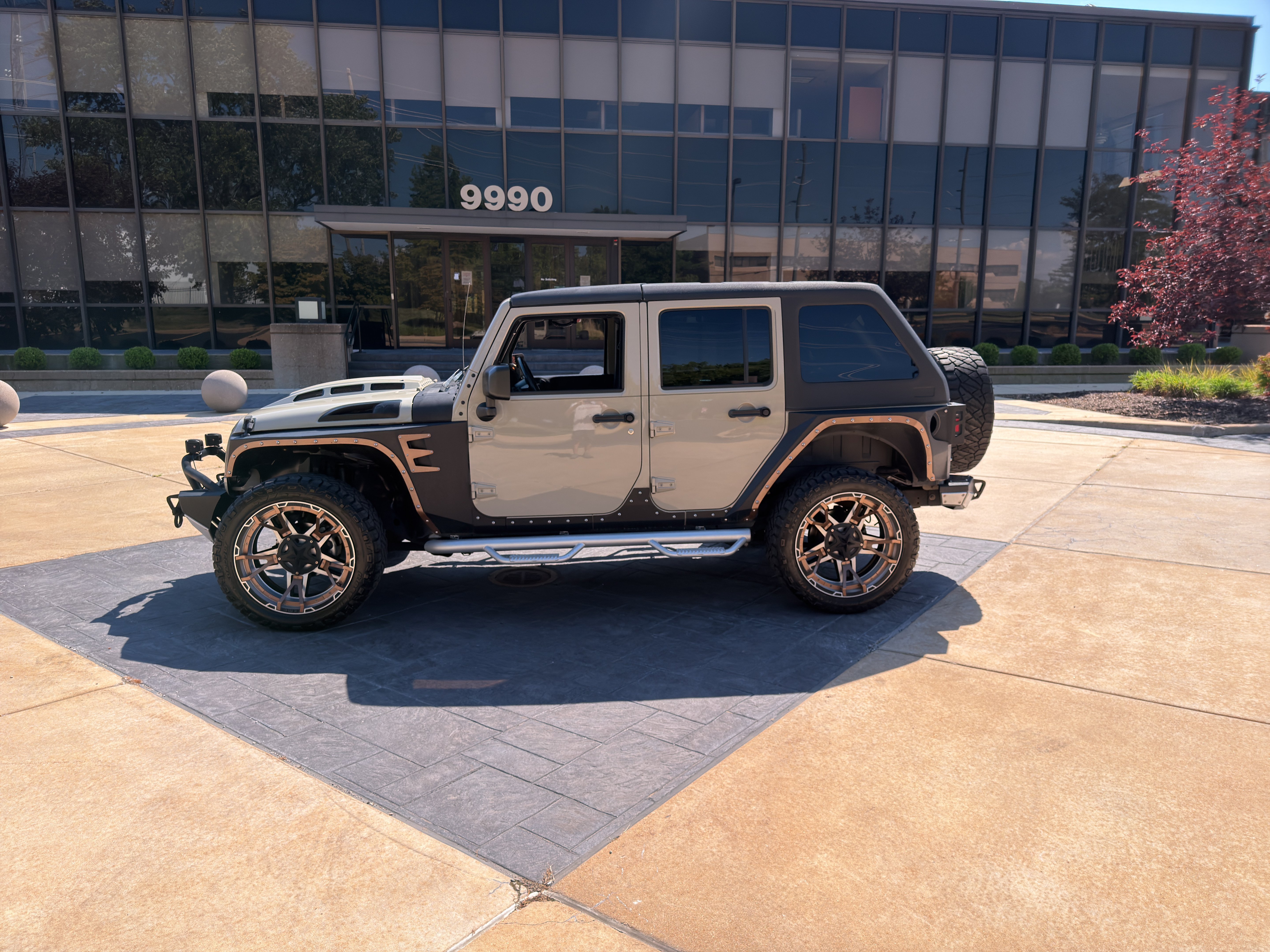 Used 2018 Jeep Wrangler Unlimited Sport S AWD/4WD image 2