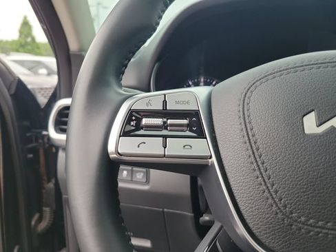 Used 2022 Kia Telluride EX w/ EX Premium Package FWD image 18