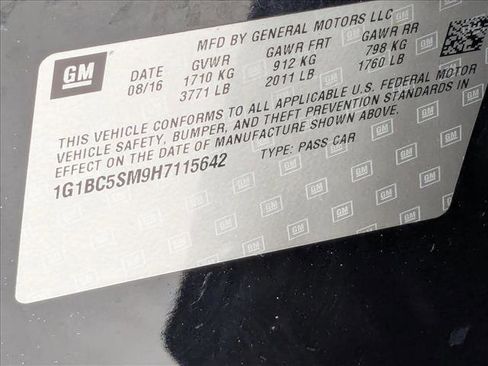 Used 2017 Chevrolet Cruze LS FWD image 23