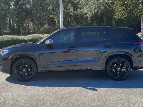 New 2026 Volkswagen Tiguan SE R-Line image 5