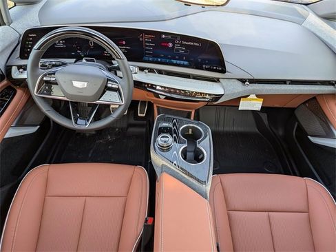 New 2026 Cadillac Optiq Sport 2 image 22