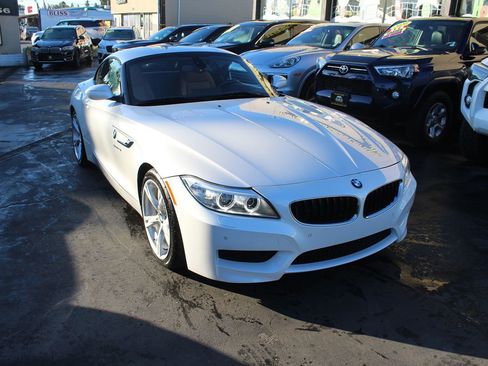 Used 2016 BMW Z4 sDrive28i image 9