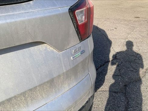 Used 2019 Ford Escape SE AWD/4WD image 6