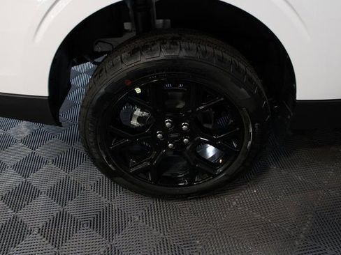 New 2025 Ford Maverick XLT w/ XLT Luxury Package image 24