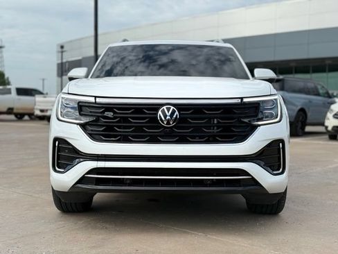 Used 2026 Volkswagen Atlas SEL Premium R-Line AWD/4WD image 3