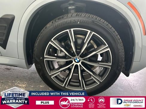Used 2026 BMW X5 xDrive40i w/ M Sport Package AWD/4WD image 11
