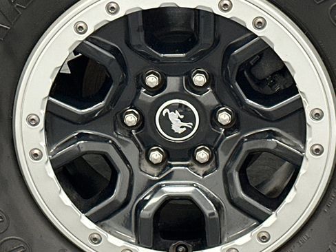 Used 2021 Ford Bronco Badlands image 5