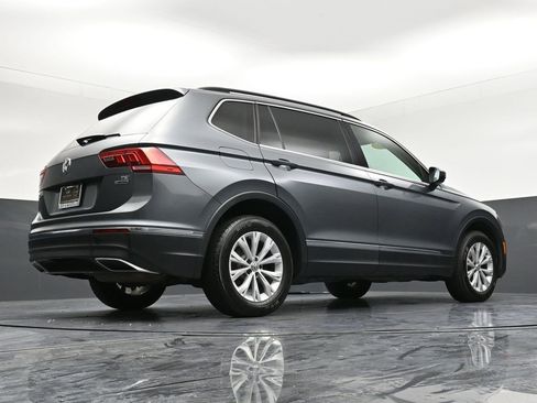 Used 2018 Volkswagen Tiguan SE image 30