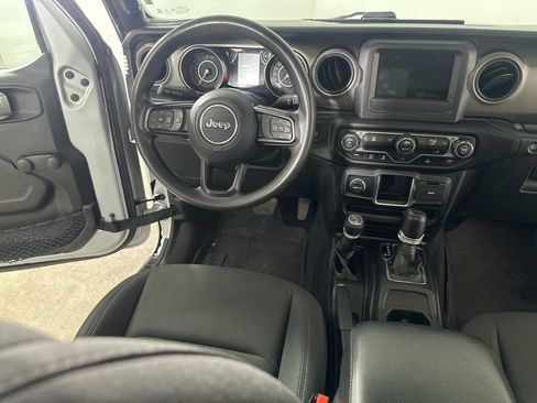 Used 2022 Jeep Wrangler Unlimited Sport AWD/4WD image 17
