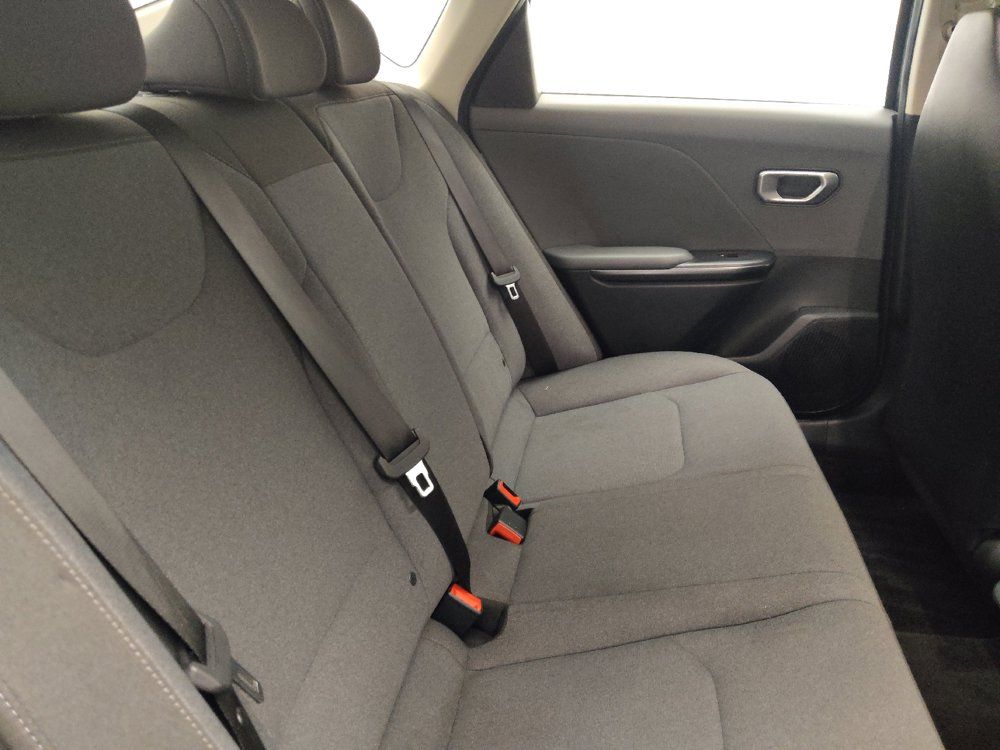 Used 2025 Kia K4 FWD image 19