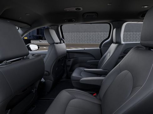 New 2026 Chrysler Voyager LX image 23