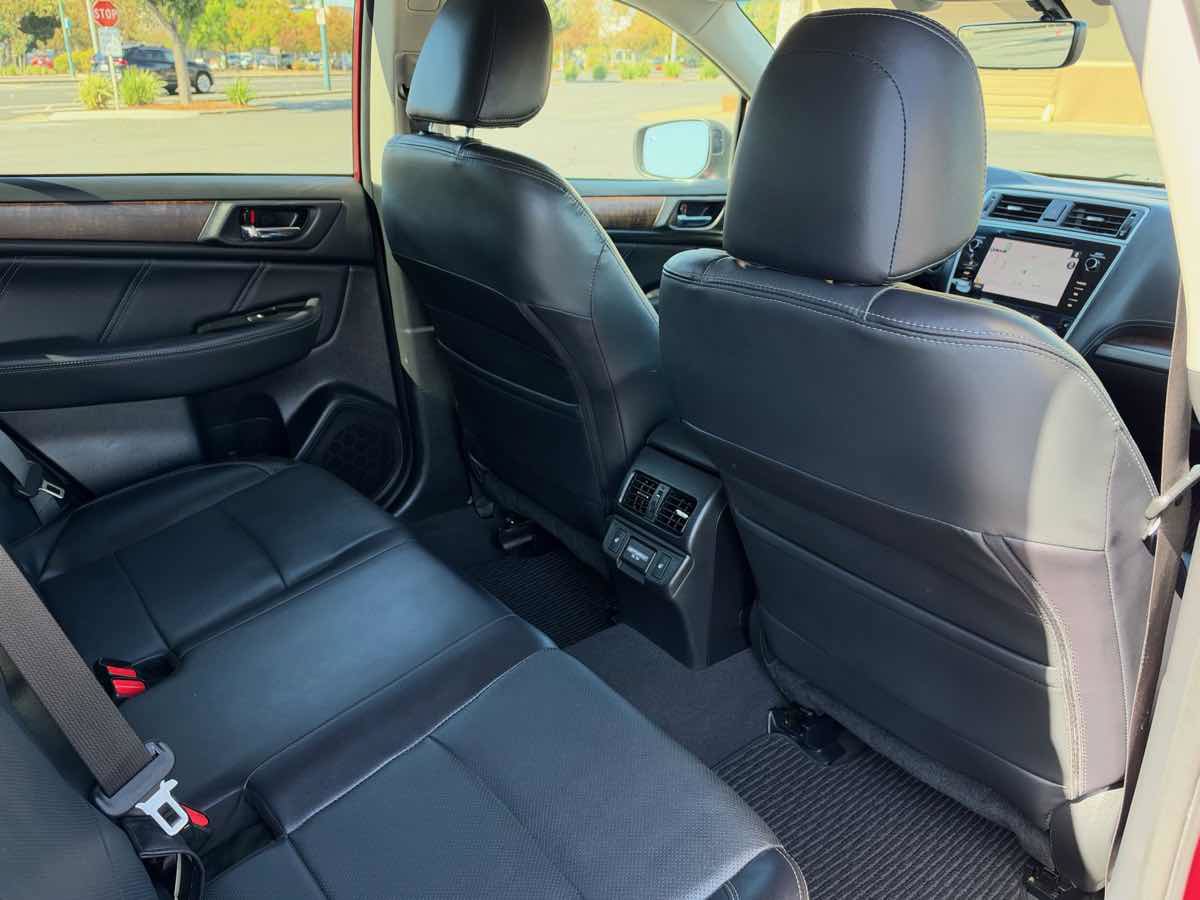 Used 2018 Subaru Outback 3.6R Limited AWD/4WD image 24