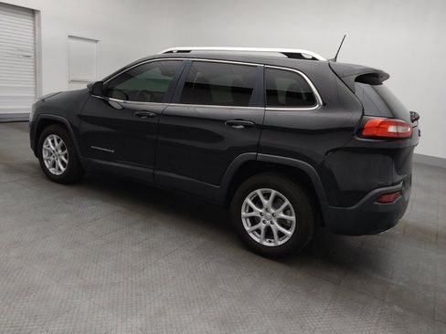 Used 2016 Jeep Cherokee Latitude image 3