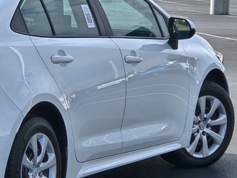 Used 2022 Toyota Corolla LE image 10