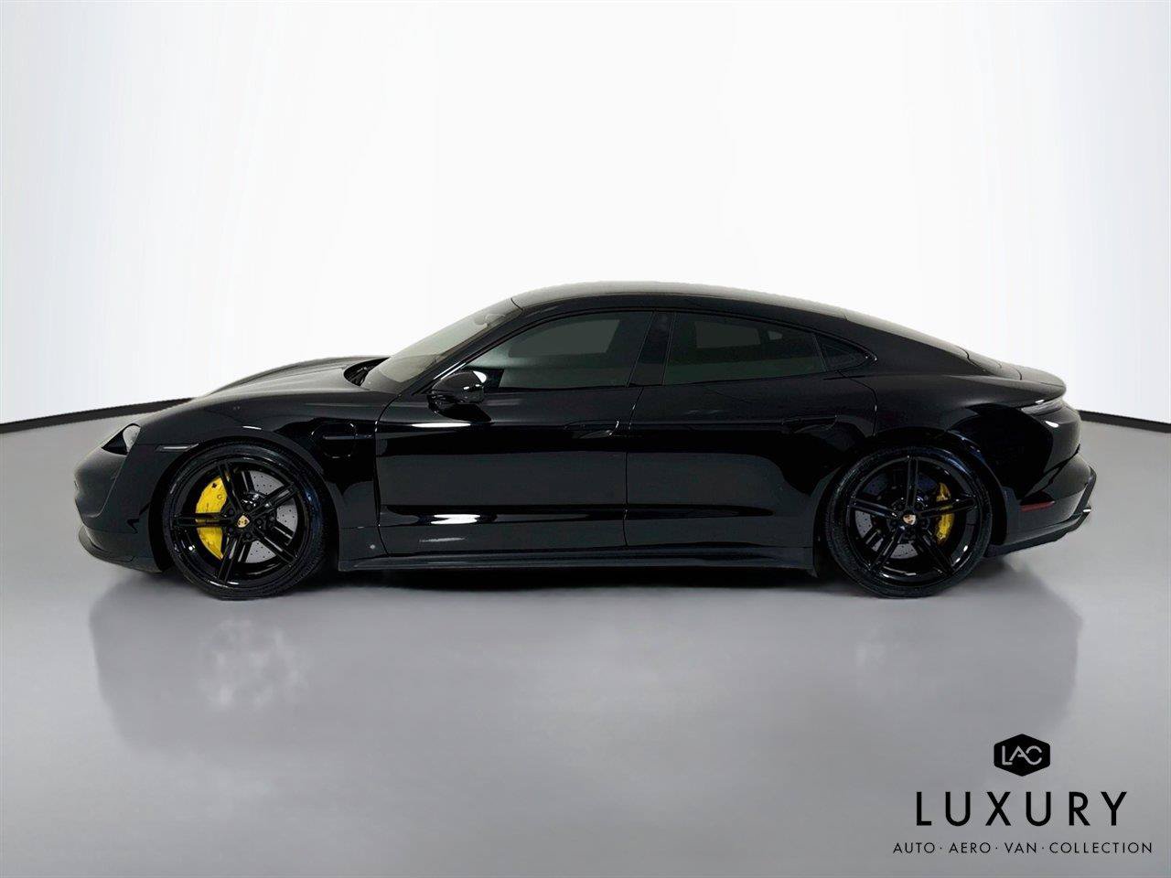 Used 2021 Porsche Taycan Turbo S w/ Premium Package AWD/4WD image 8
