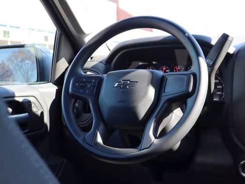 Used 2025 Chevrolet Silverado 1500 Custom Trail Boss w/ Dark Appearance Package image 45