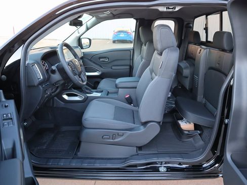 New 2026 Nissan Frontier SV w/ SV Convenience Package image 10