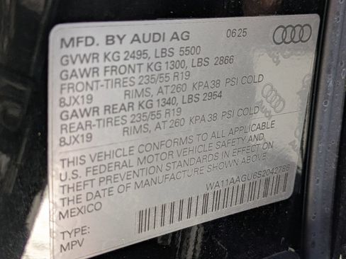 Used 2025 Audi Q5 Premium w/ Convenience Package AWD/4WD image 17