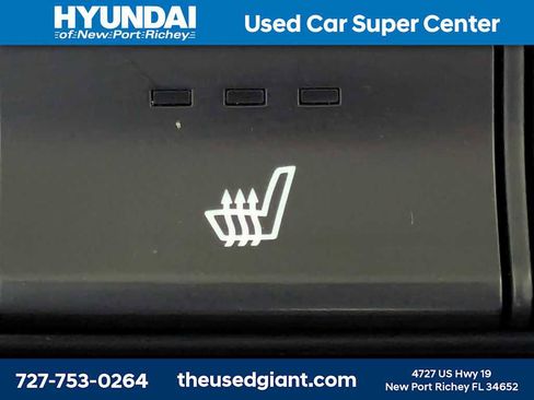 Used 2020 Hyundai Santa Fe SEL w/ Convenience Package image 25
