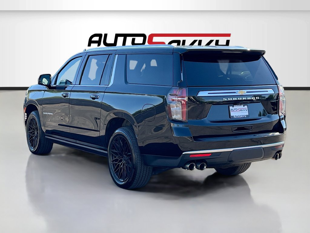 Used 2024 Chevrolet Suburban High Country AWD/4WD image 5