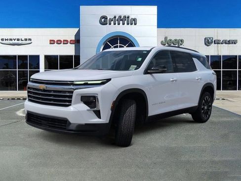 Used 2026 Chevrolet Traverse LT w/ Sun and Wheel Package AWD/4WD image 11