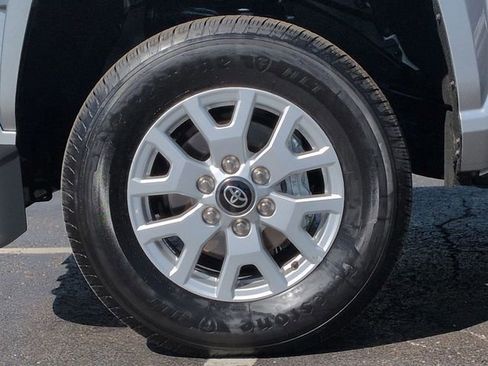 Certified 2026 Toyota Tacoma SR AWD/4WD image 10