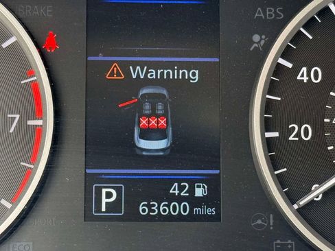 Used 2025 Nissan Sentra S FWD image 5