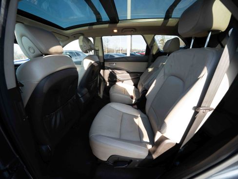 Used 2016 Hyundai Santa Fe Limited w/ Option Group 04 image 23