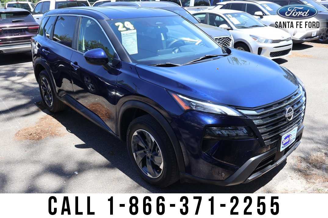 Used 2024 Nissan Rogue SV FWD image 5
