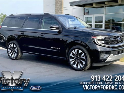 Used 2025 Ford Expedition Max Platinum w/ Driver's Package AWD/4WD image 1