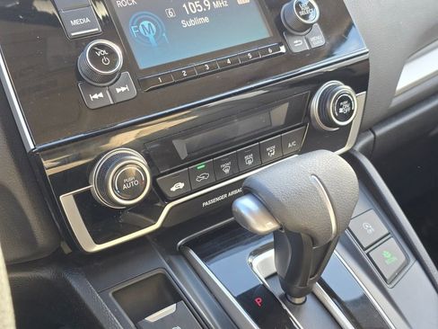 Used 2021 Honda CR-V LX image 31