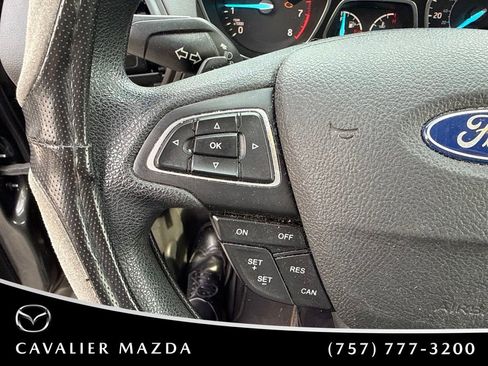 Used 2017 Ford Escape SE FWD image 14
