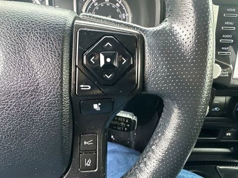 Certified 2022 Toyota 4Runner TRD Off-Road Premium AWD/4WD image 36