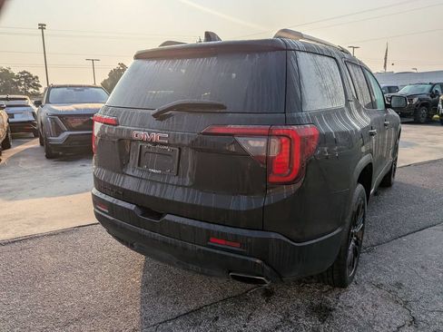 Used 2022 GMC Acadia SLE w/ Driver Convenience Package FWD image 4