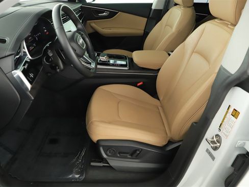 Certified 2023 Audi Q8 Prestige w/ Prestige Package image 24