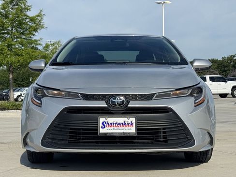 Used 2024 Toyota Corolla LE FWD image 7