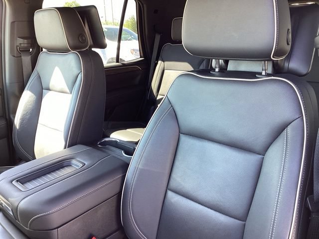 Used 2024 Chevrolet Tahoe Premier w/ Advanced Technology Package AWD/4WD image 14