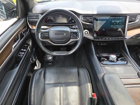 Used 2022 Jeep Grand Wagoneer Series II AWD/4WD image 28