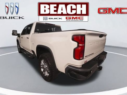 Used 2025 Chevrolet Silverado 2500 LTZ w/ LTZ Convenience Package AWD/4WD image 5