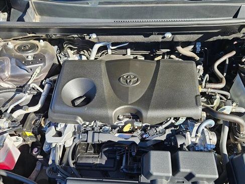 Used 2023 Toyota RAV4 XLE FWD image 21
