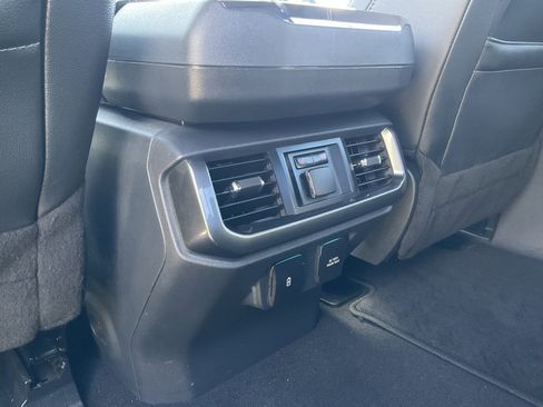 Used 2023 Ford F150 Lariat w/ Equipment Group 502A High image 19