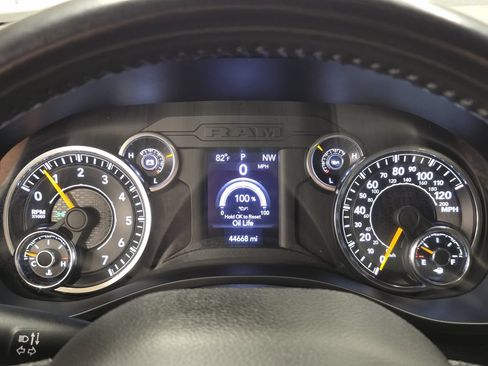 Used 2021 RAM 1500 Big Horn AWD/4WD image 32