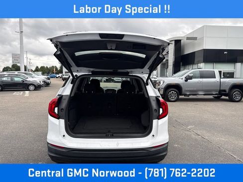 Certified 2020 GMC Terrain SLE w/ Driver Convenience Package AWD/4WD image 10